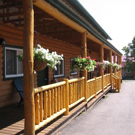 Adventure Inn Ely Exterior photo